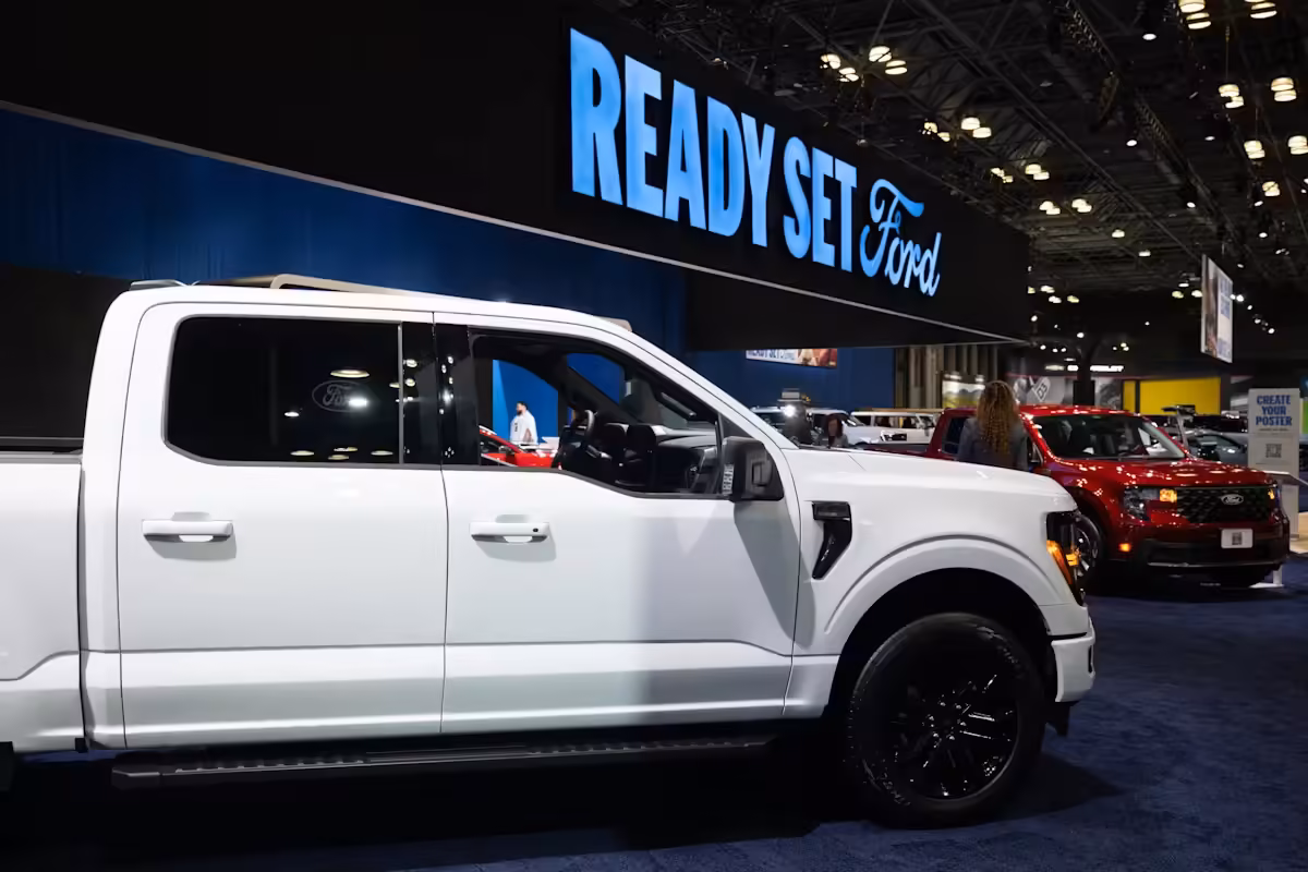 Ford stock higher on Q3 earnings beat, tightened profit forecast